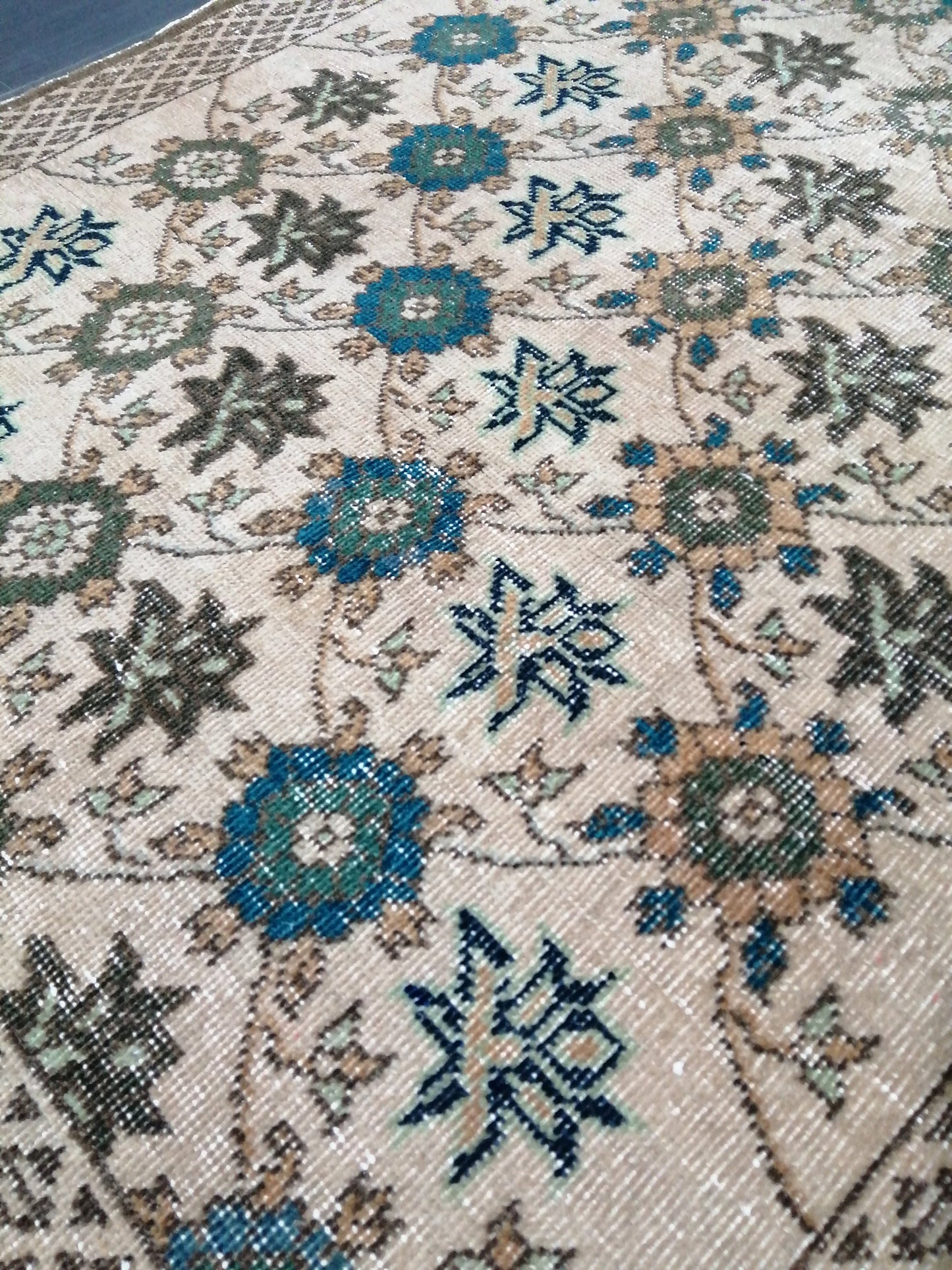 5.9 x 3.3 Floral OUSHAK RUG TURKISH Oushak Rug Vintage Oushak Runner Rug Vintage Runner Rug Wool Oushak Rug Hand Made Rugs Vintage Rug