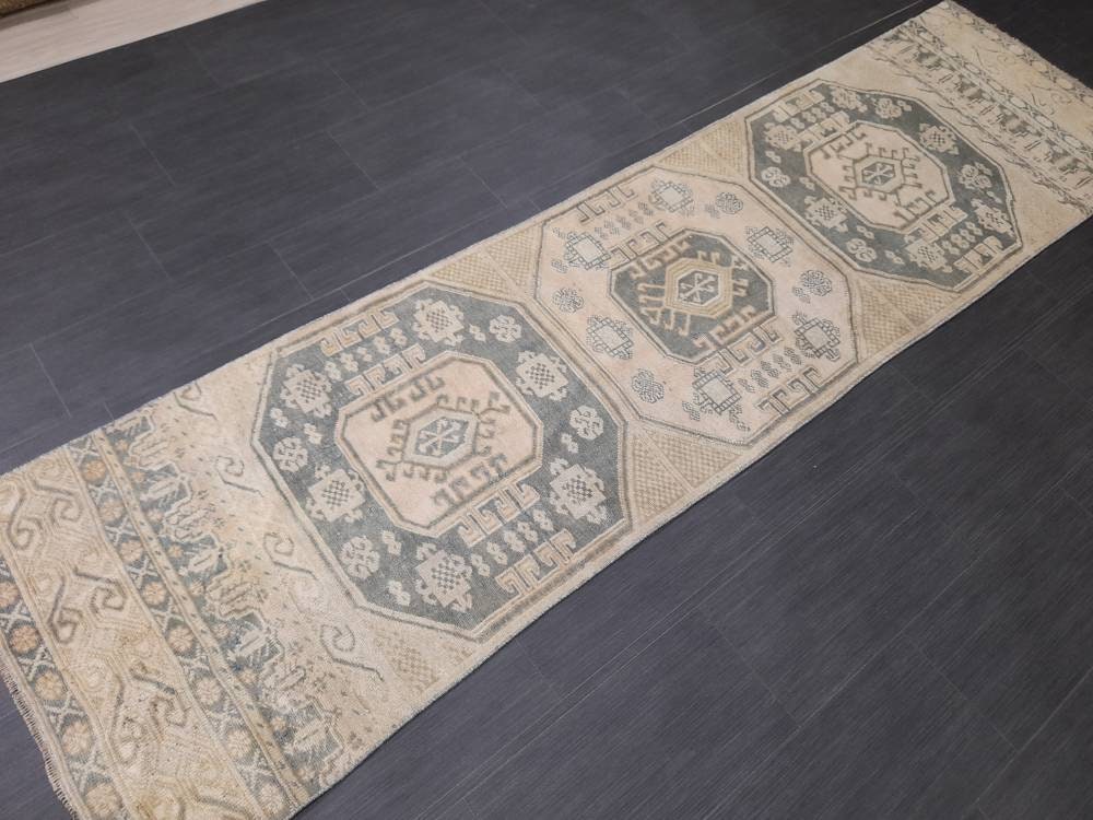 Muted Wool Vintage Runner Rug 2.5 x 9.5 Turkish Runner Rug Vintage Handmade Runner Rug Hallway Runner Rug Kitchen Runner Short Wool Runner
