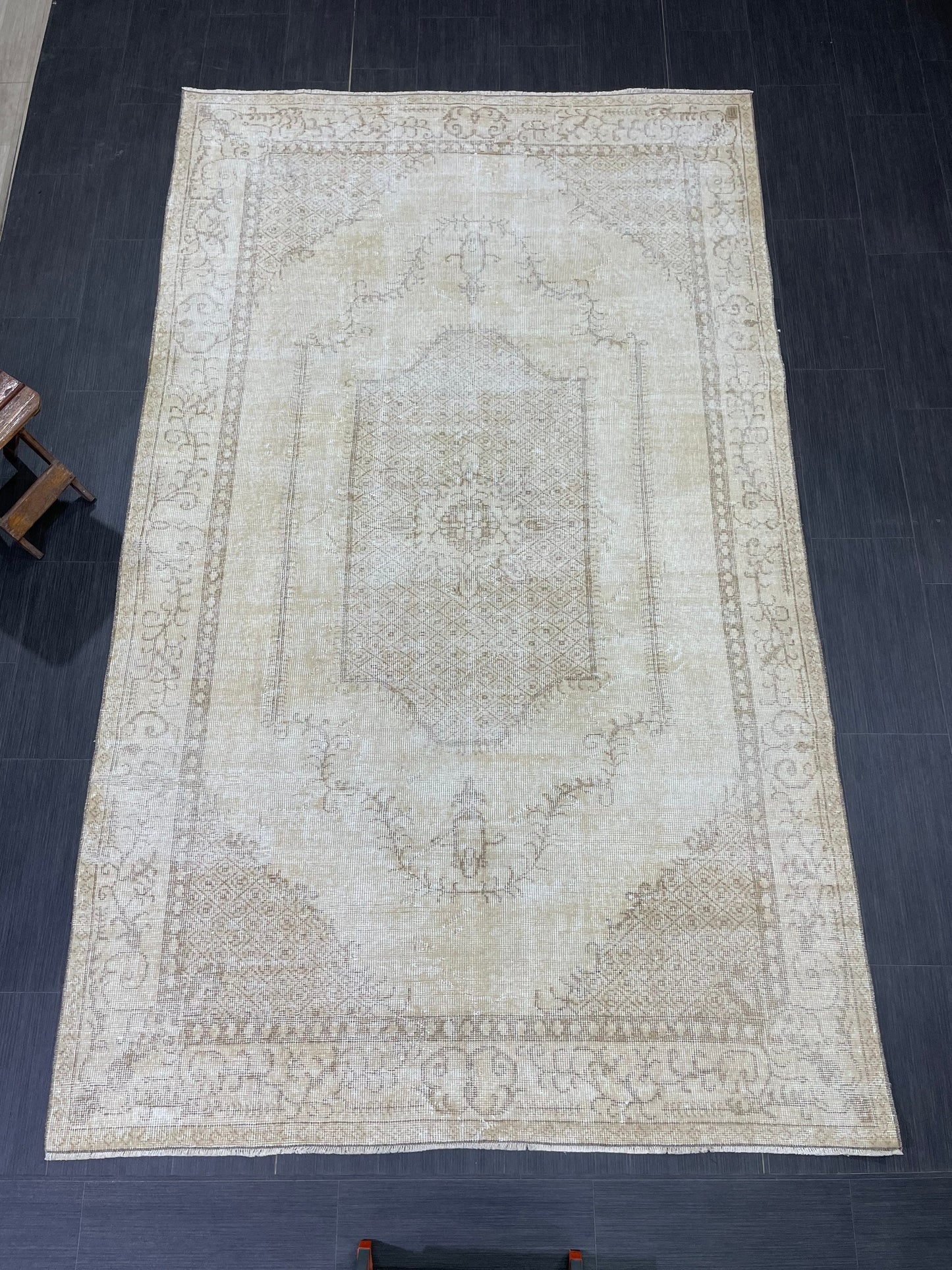 Neutral Vintage Rug Muted TURKISH 5.5 x 9.2 Rug Handmade Rug Distressed Rug Large Turkish Oushak Rug Wool Rug Hand Knotted Rug