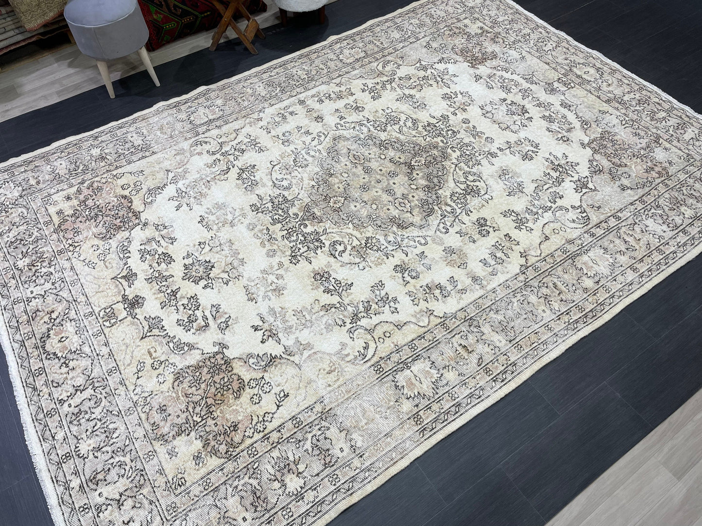 Muted Vintage Rug Neutral 7 x 10.5 Persian Rug Vintage Rug Wool Oushak Rug Neutral Handmade Rug Vintage Turkish Rug Hand Knotted Rug