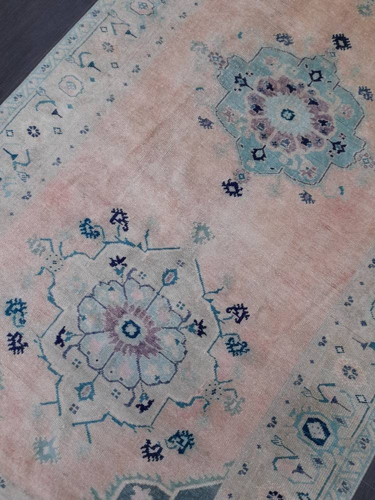 Hand Knotted Rug, Vintage Oriental RUG, Muted Vintage 5x10 Rug, Vintage Fine Rug Wool Oushak Rug, Vintage Persian Rug, Vintage Turkish Rug.