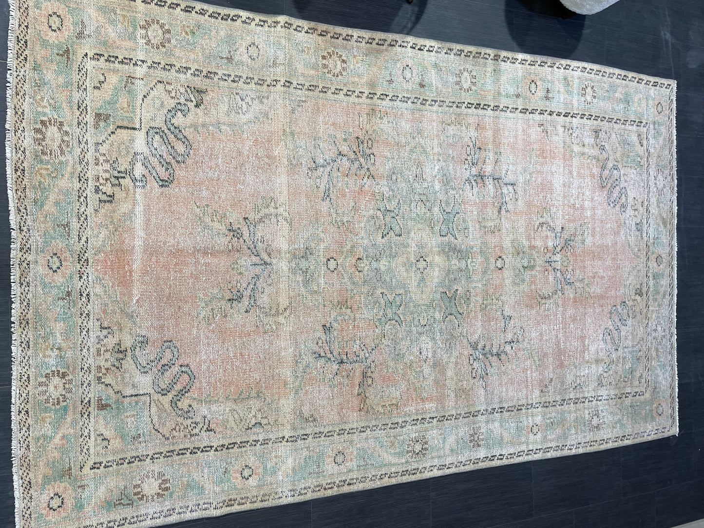 Distressed Antique Rug, Vintage rug, Muted Persian 5.9 x 9.2 Rug, turkish Rug, Pink Oushak rug, Handmade Rug, Hand Knotted Rug,