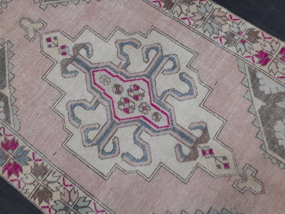 Vintage Rug TURKISH HAND MADE Rug Vintage Turkish 4 x 6m8 Rug Oushak Rug Turkish Oushak Rug, Vintage Oushak Rug, Muted Wool Rug