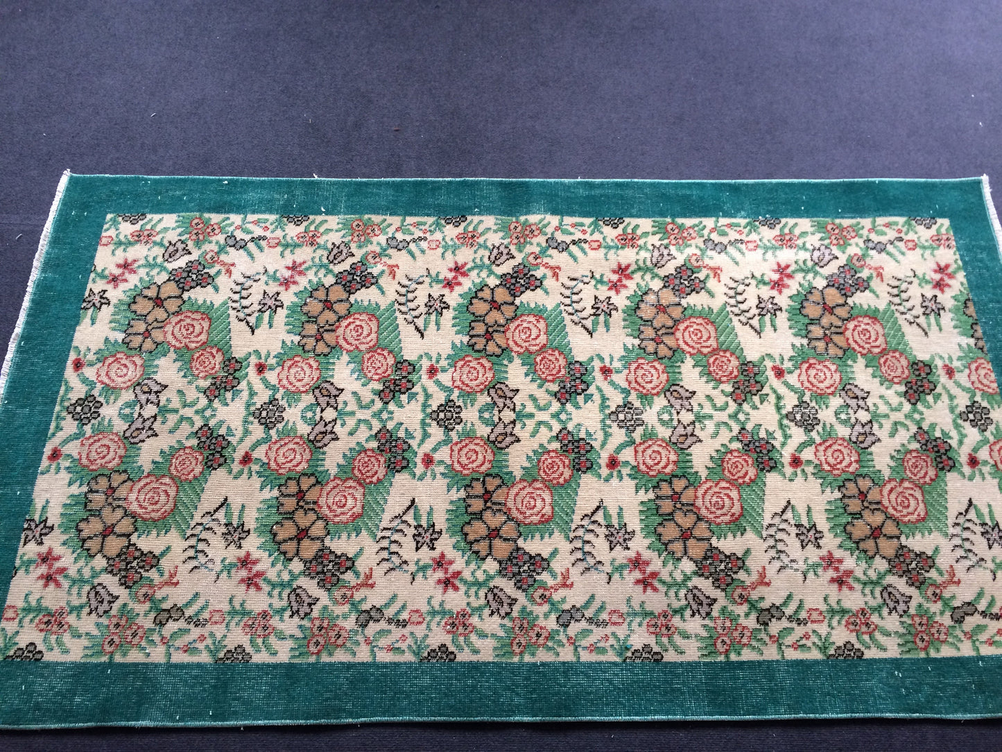 Vintage Rug, Turkish Rug Bohemian Rug, Living Room Rug, Oushak Rug,Hand woven Rug,Weaving Rug, 7 x 4 feet, Green Floral Rug