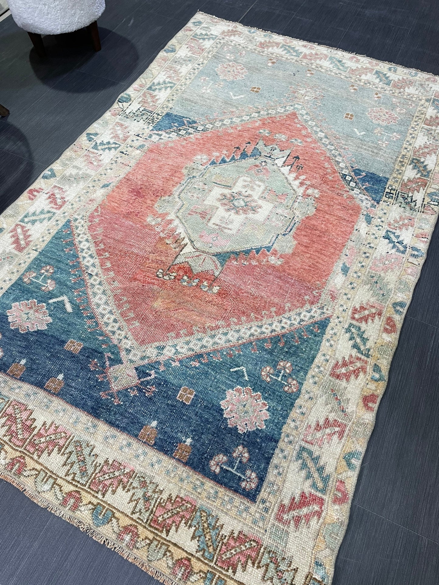 Hand Knotted Rug, Oushak Rug, Vintage 4 x 6.4 Rug Handmade Turkish Rug, Persian Rug, Vintage Rug, Wool Antique Rug