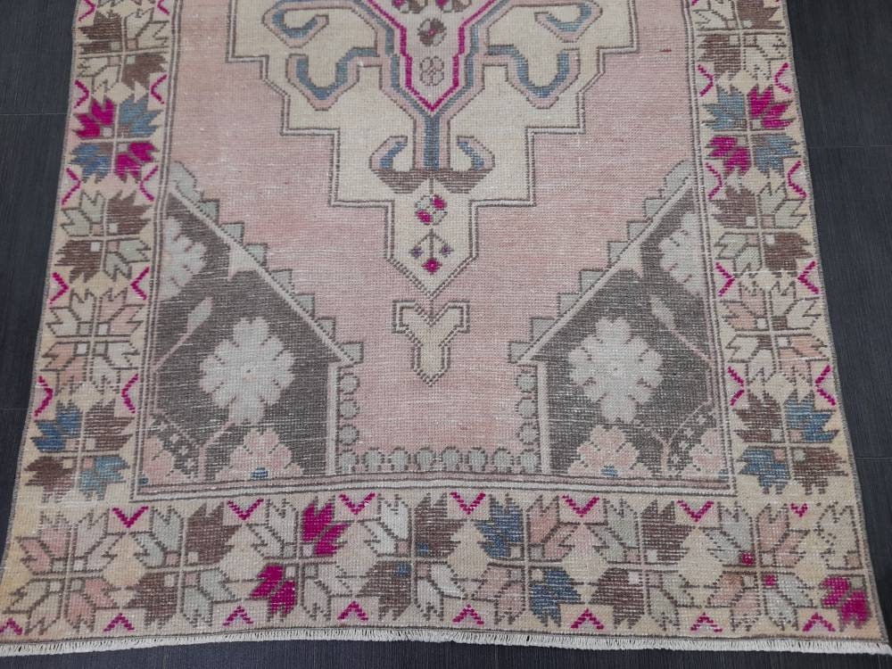 Vintage Rug TURKISH HAND MADE Rug Vintage Turkish 4 x 6m8 Rug Oushak Rug Turkish Oushak Rug, Vintage Oushak Rug, Muted Wool Rug