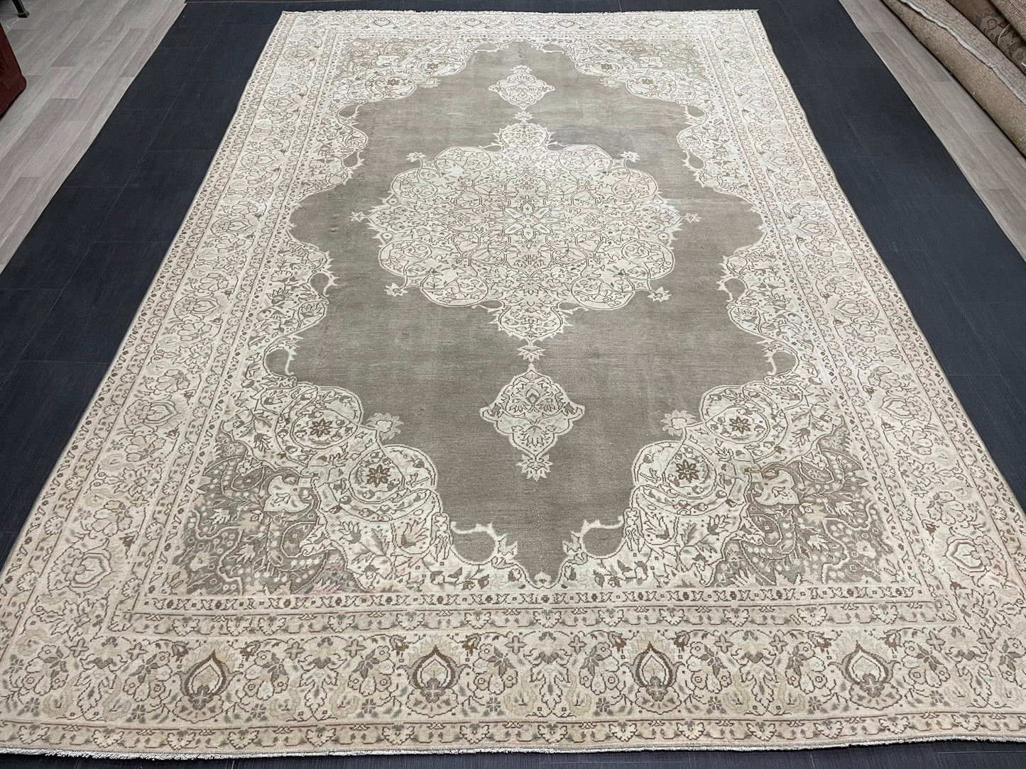 Turkish Rug Vintage 6.7 x 10 Oushak Rug Oriental Rug Gray Wool Rug Fine Knotted Farmhouse Rug, Vintage Rug, Hand Made Rug Persian Rug