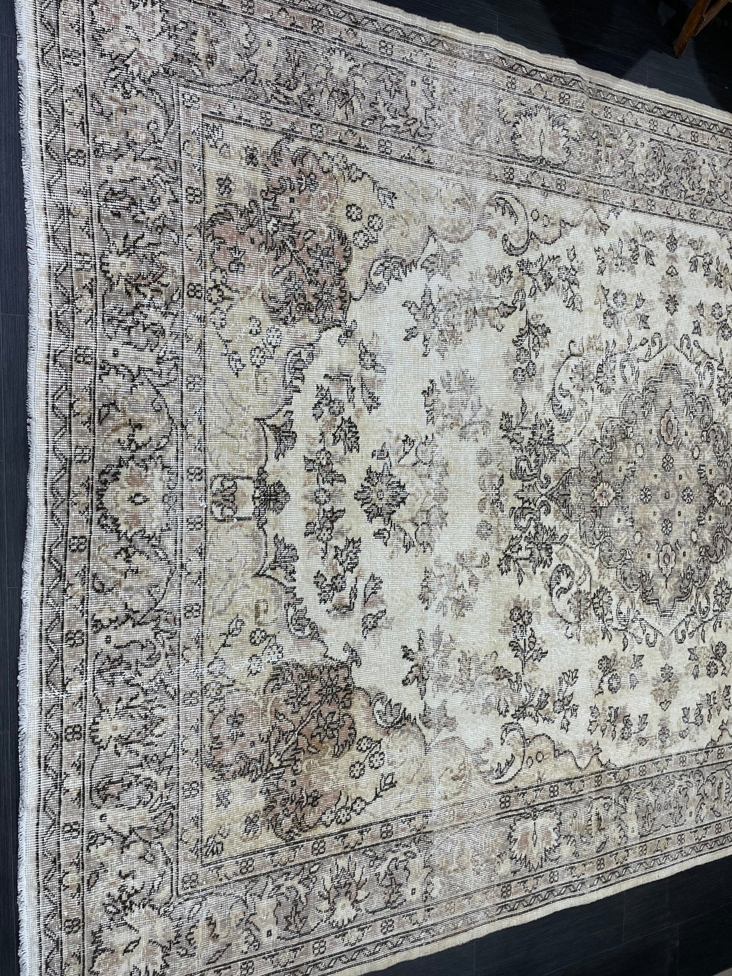 Muted Vintage Rug Neutral 7 x 10.5 Persian Rug Vintage Rug Wool Oushak Rug Neutral Handmade Rug Vintage Turkish Rug Hand Knotted Rug
