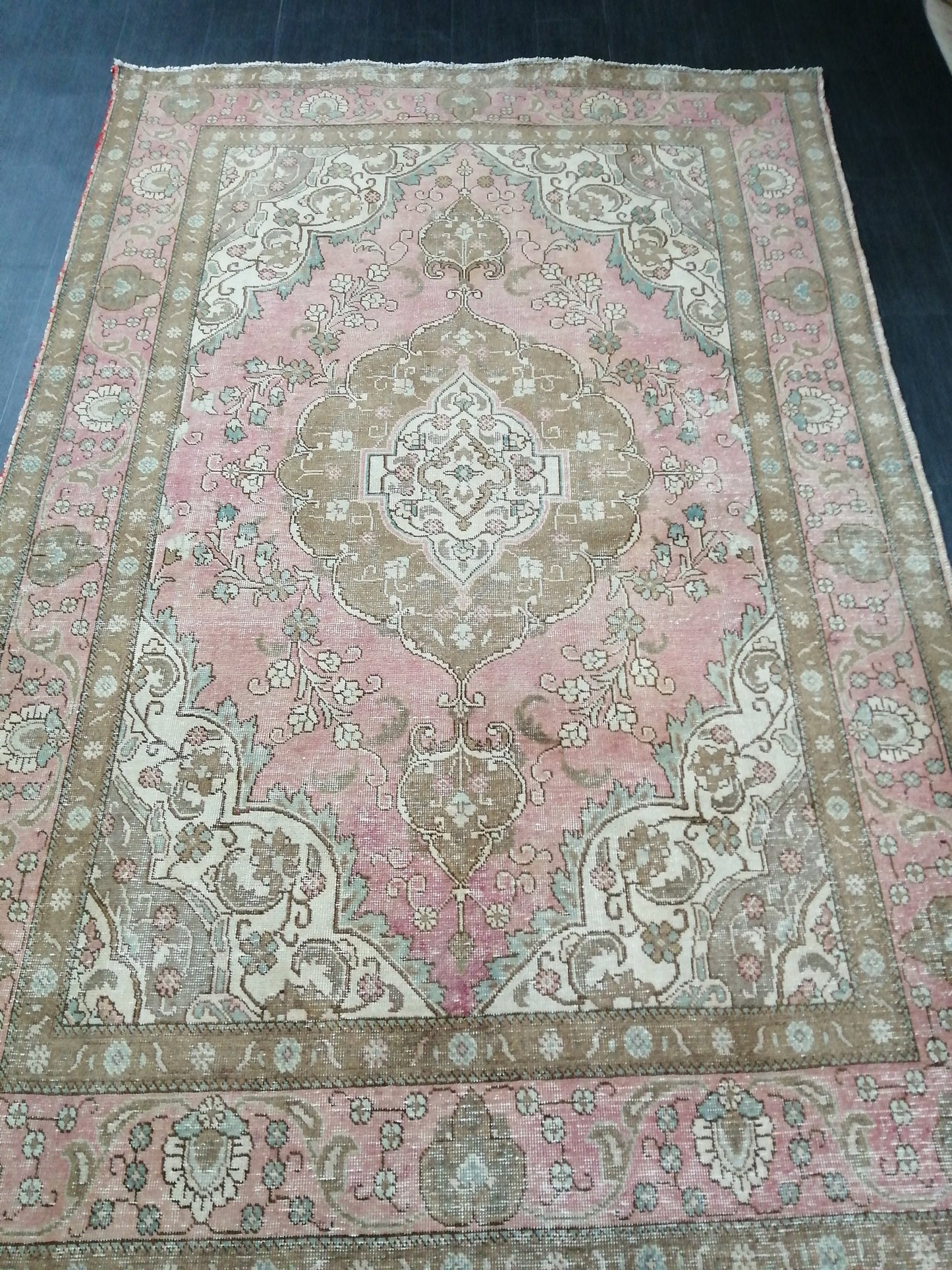 Vintage rug, Muted Persian Rug, 6.3 x 9.6 ft. Rug, turkish Rug, Pink Oushak rug, Pink Handmade Rug, Hand Knotted Rug, wool Rug,