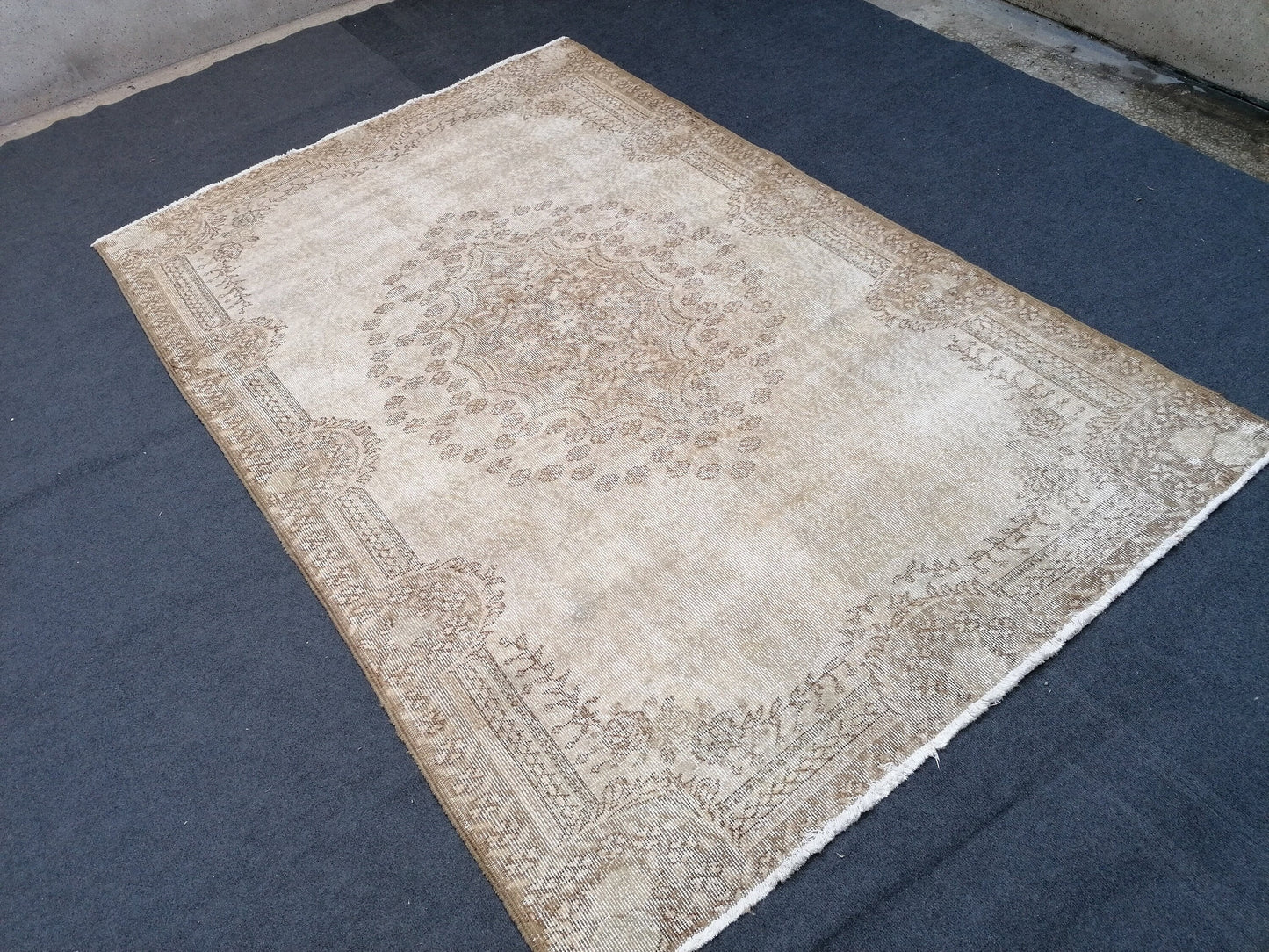 Oushak turkish rug, vintage turkish rug,oushak vintage rug,vintage rug,kitchen rug, vintage anatolian rug,unique hand made bohemian 8'8x5'9