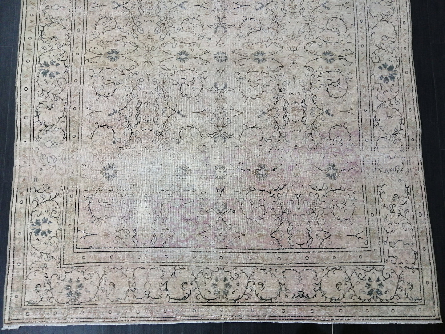 Muted Distressed Vintage Rug 9.2 x 6 Turkish Rug, Muted Rug Oushak Rug Floral Rug Oriental Rug Antique Rug