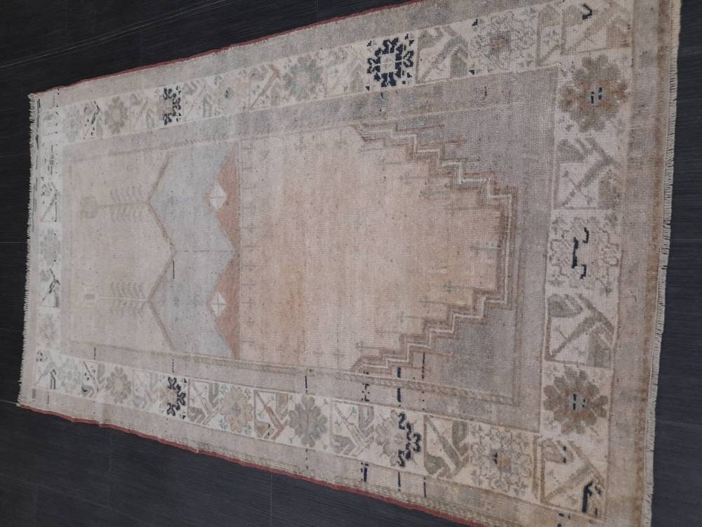 Muted Vintage Floral Rug 2.8 x 5 VINTAGE Muted Rug Oushak Rug Wool OrientaRugs Hand Made Rug Persian Rug Vintage Turkish Rug Farmhouse Rug