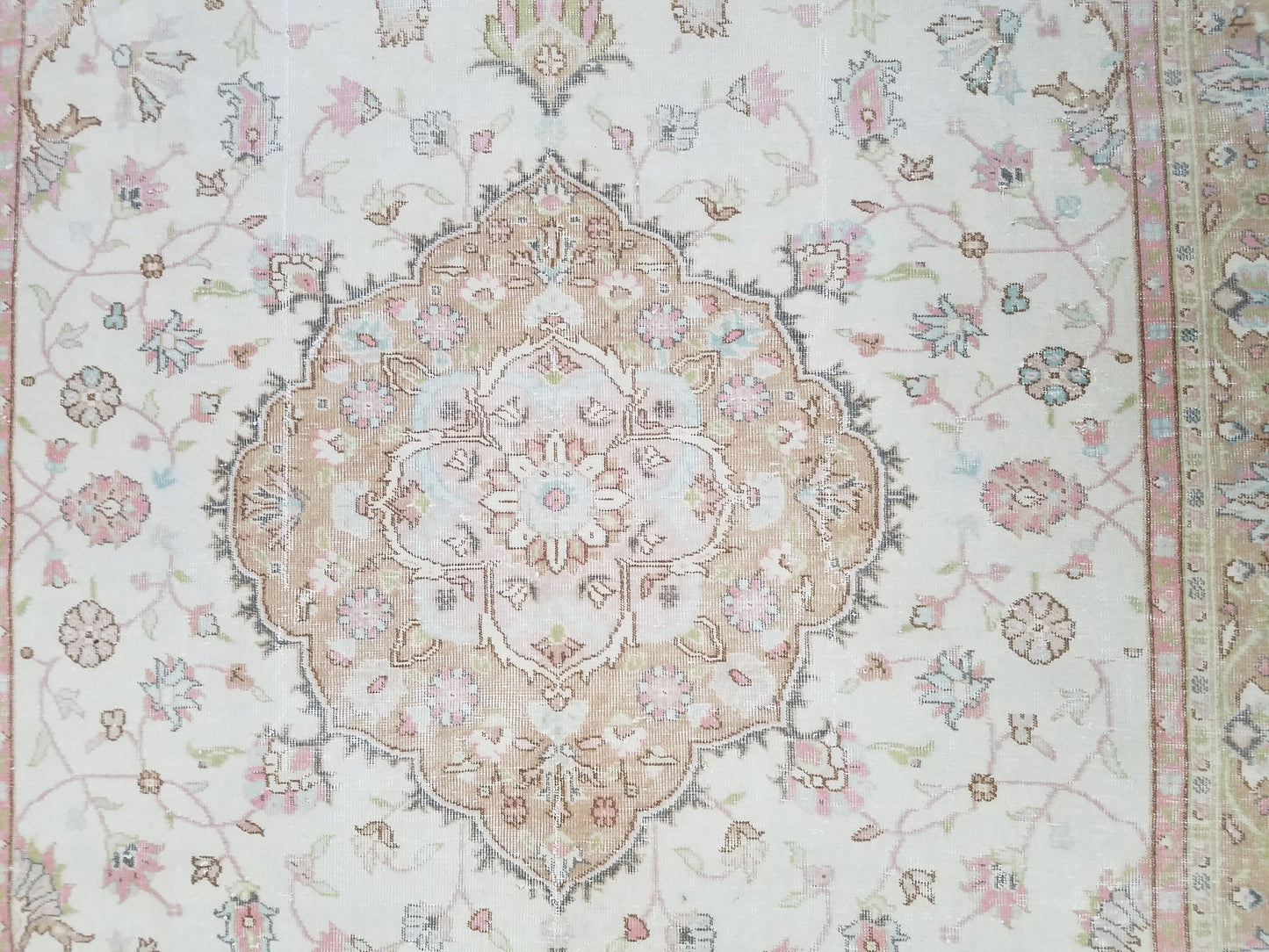 10'2x6'7 large size rug, muted vintage rug