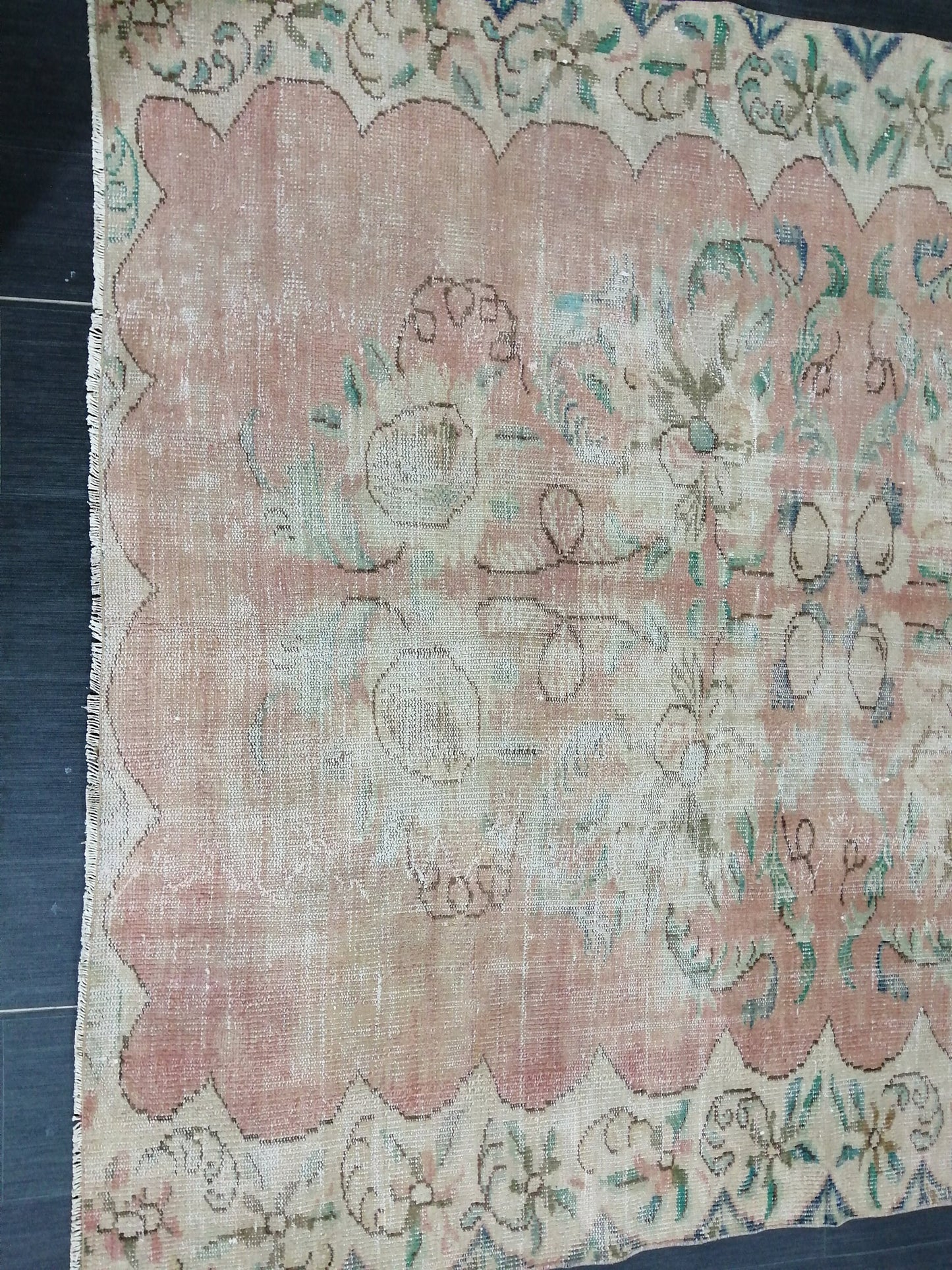 Distressed Vintage Rug 6.2 x 7.4 Hand Made Rug, Antique Rug, Rustic Rug, Floral Rug Turkish Rug, Farmhouse Rug, Vintage Rug, Wool rug