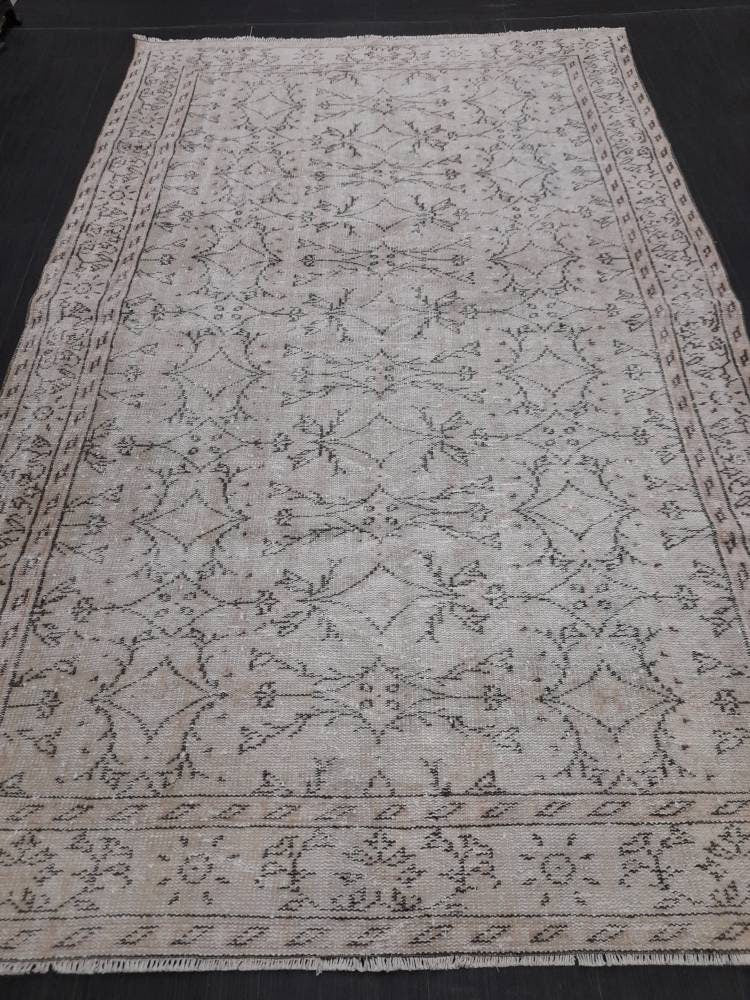 Floral Vintage Rug 6 x 9.6 OUSHAK RUG TURKISH Oushak Rug Vintage Wool Oushak Rug Hand Made Rugs Vintage Turkish Rug Neutral Rug