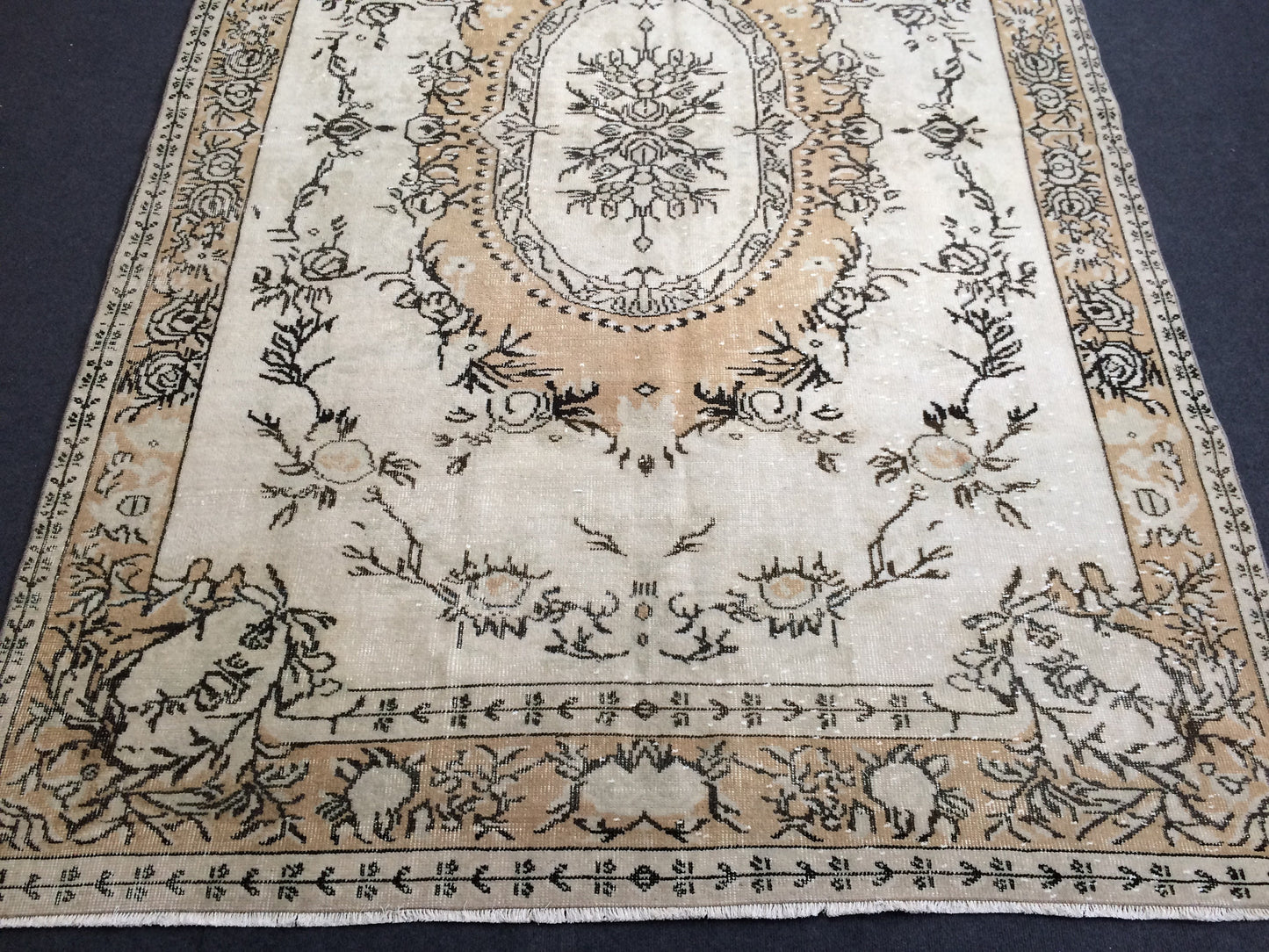 6.4 x 9.8 Vintage Rug Oushak Rug Turkish Rug Vintage Oriental Rug 6x10 rug