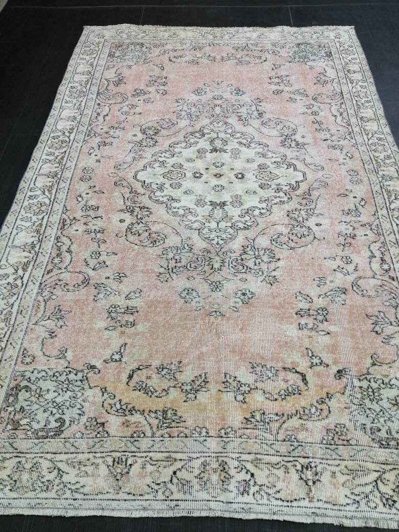 Soft Pink Vintage Turkish Rug 5.2 x 8.9 Vintage Persian Rug Muted Oriental Rug Wool Oushak Rug Hand Made Rugs Vintage Turkish