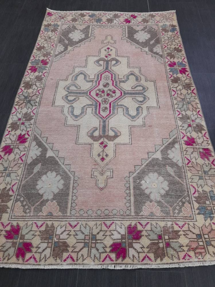 Vintage Rug TURKISH HAND MADE Rug Vintage Turkish 4 x 6m8 Rug Oushak Rug Turkish Oushak Rug, Vintage Oushak Rug, Muted Wool Rug