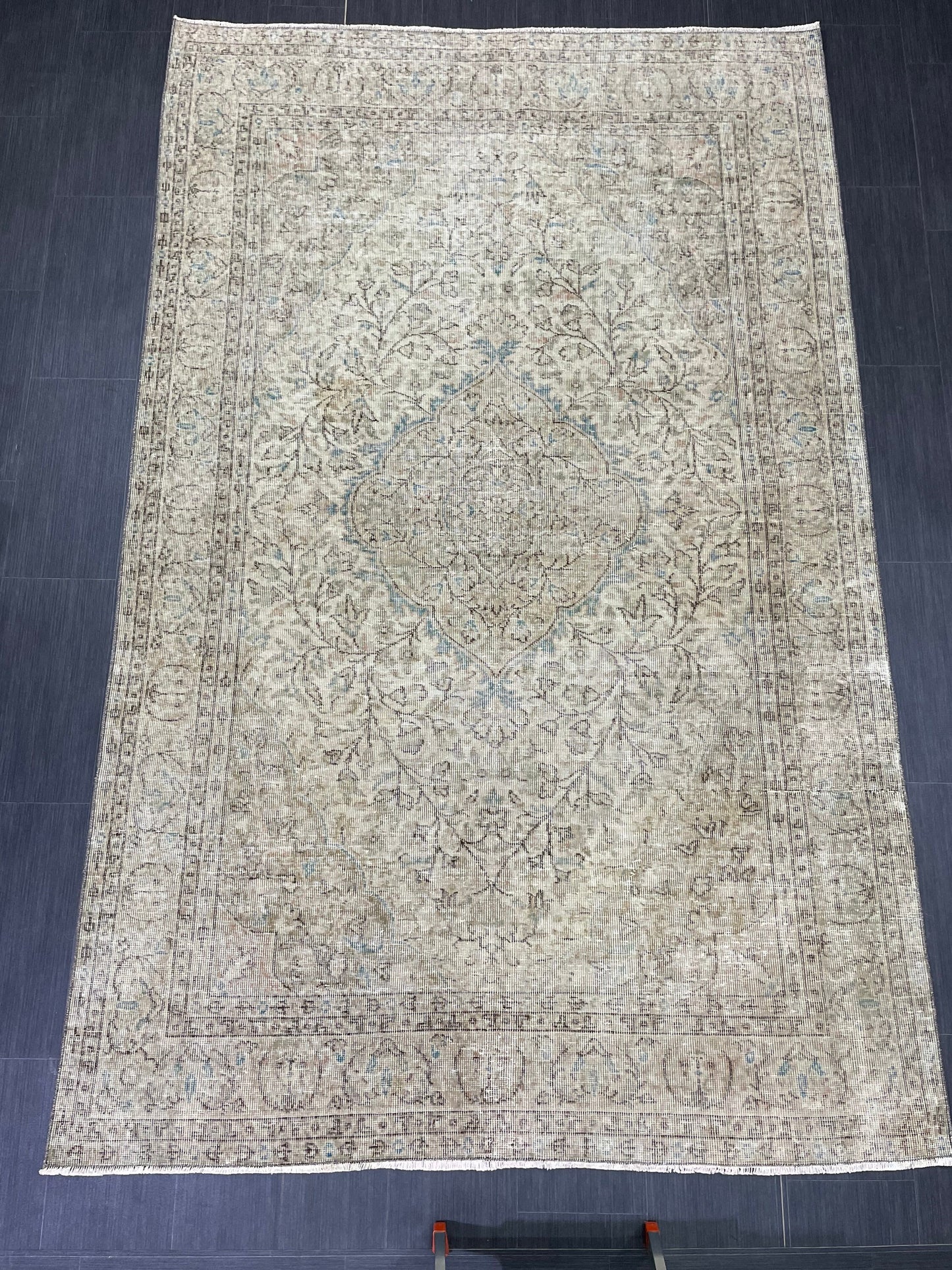 Handmade Oushak Rug Vintage 5.6 x 8.9 Rug Farmhouse Rug Wool Pile Rug Rustic Rug Wool Bohemian Rug Vintage Turkish Rug Natural Rug Muted Rug