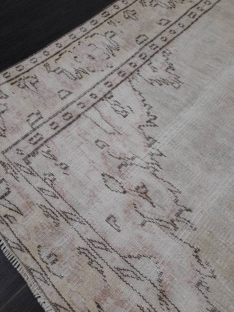 Neutral Rug 6.2 x 9.2 Muted Vintage Rug , Muted Oushak Rug, Rustic Rug, Turkish Rug, Farmhouse Rug, Distressed Wool rug Antique Rug Natural