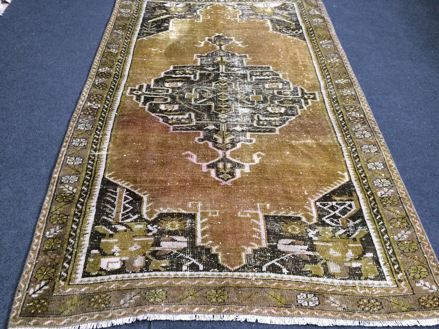 6 x 3.9 OUSHAK RUG TURKISH Oushak Rug Vintage Rugs Oushak Rug Hand Made Rugs Vintage Turkish Rug