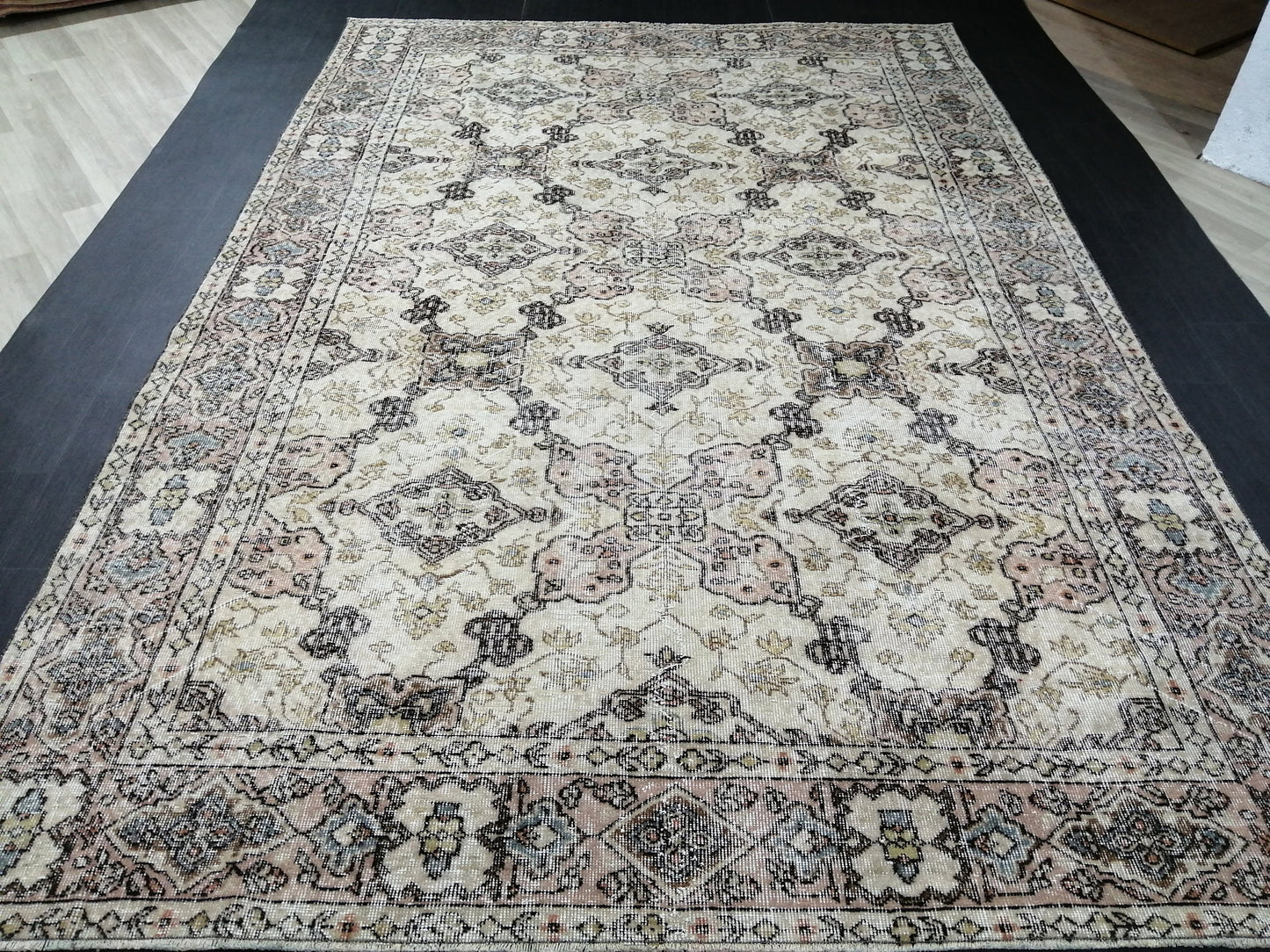 7 x 10.4 Vintage Rug TURKISH HAND MADE Rug Vintage Turkish Rug Oushak Rug Traditional Rug, Turkish Rug, Vintage Oushak Rug, Wool Rug 7x10