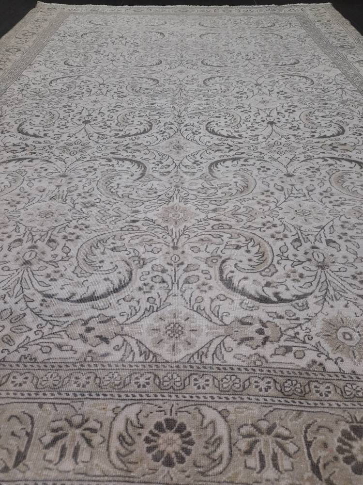 MUTED TURKISH RUG 6.5 x 9.4 Neutral Oushak Rug Vintage Oushak Rug Vintage Rug Wool Hand Made Rug Neutral Persian Rug Vintage Oriental Rug
