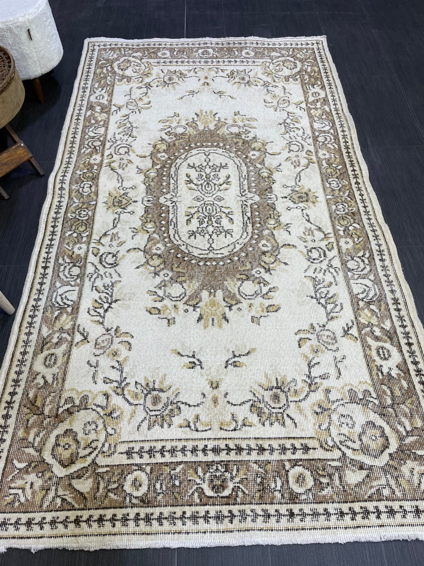 Neutral Rug, Persian RUG, TURKISH 4x7 Rug, Hand knotted Rug, Oriental Rug, Vintage Rug, Handmade Rug, Antique Rug, Oushak Rug, woven rug.