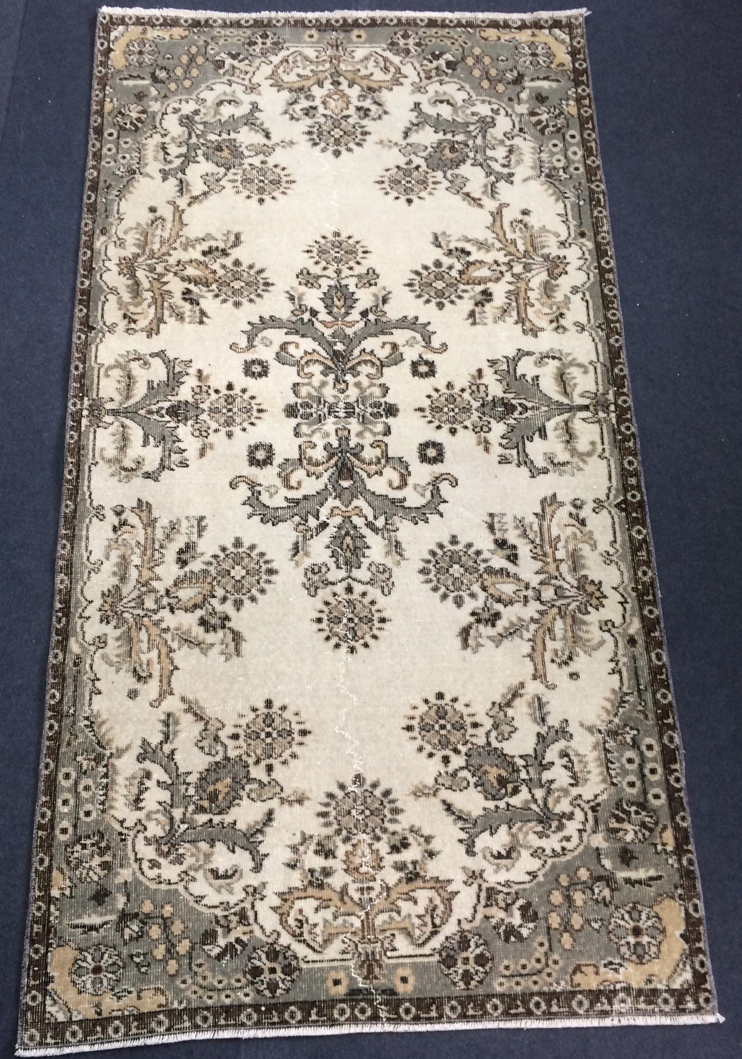 French Inspired Fleur-de-lis Motif Minimalist Rug,Bohemian Rug,Big Area Rug,Antique Rug,Oushak antique Rug,Hand woven Rug,Weaving Rug