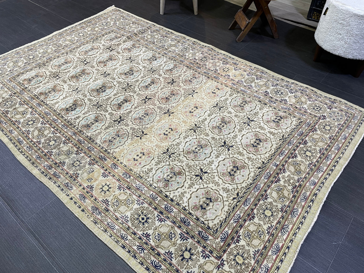 Fine Hand Knotted Rug, Vintage 4x6 Rug, Persian Rug, Turkish Rug, Oushak Rug, Handmade Rug, Rustic Rug, Wool Rug, Oriental Rug