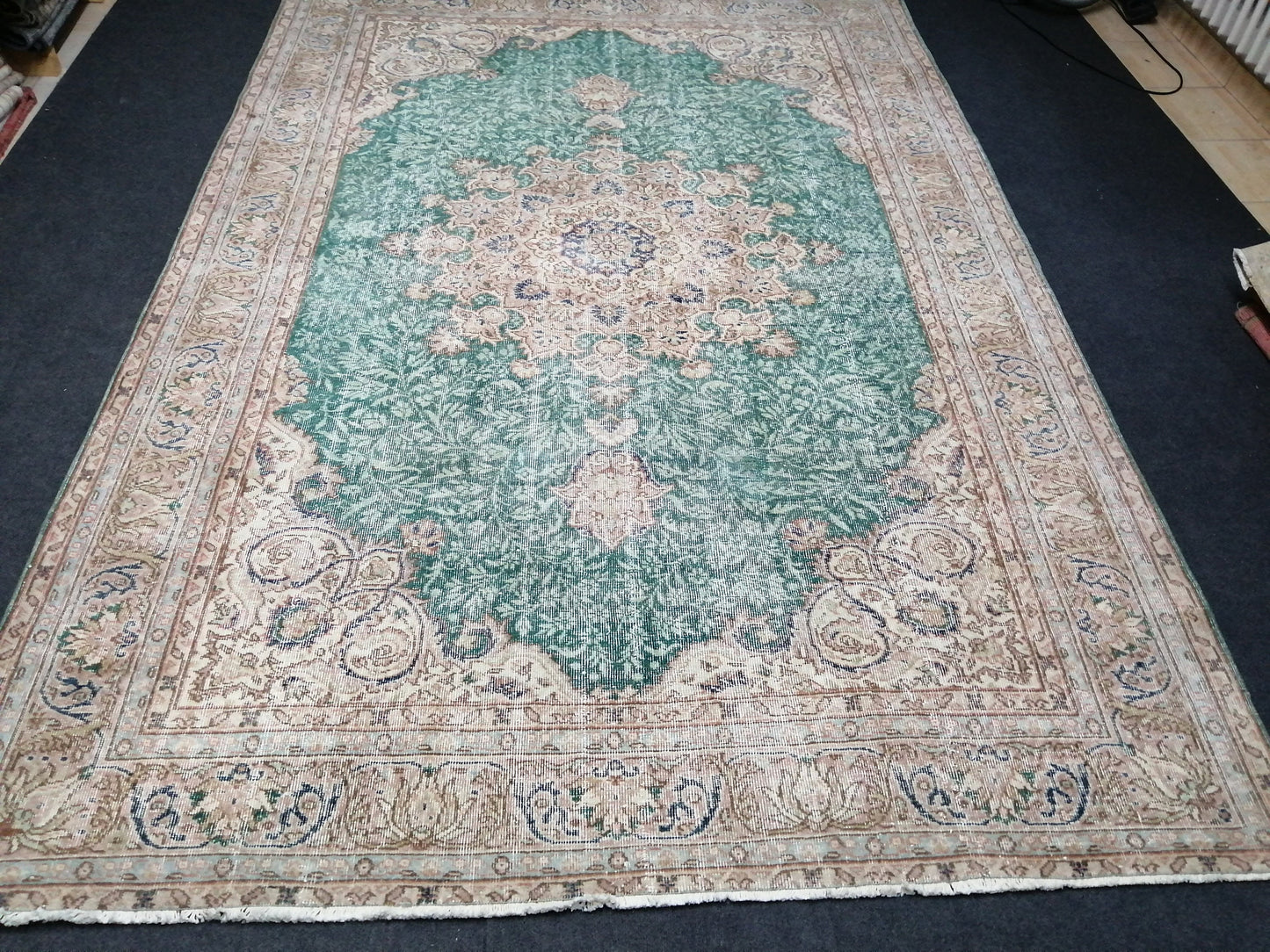 7 x 10.4 OUSHAK RUG Green TURKISH Oushak Rug Vintage Oushak Runner Rug Vintage Runner Rug Wool Oushak Rug Hand Made Rugs Vintage Turkish Rug