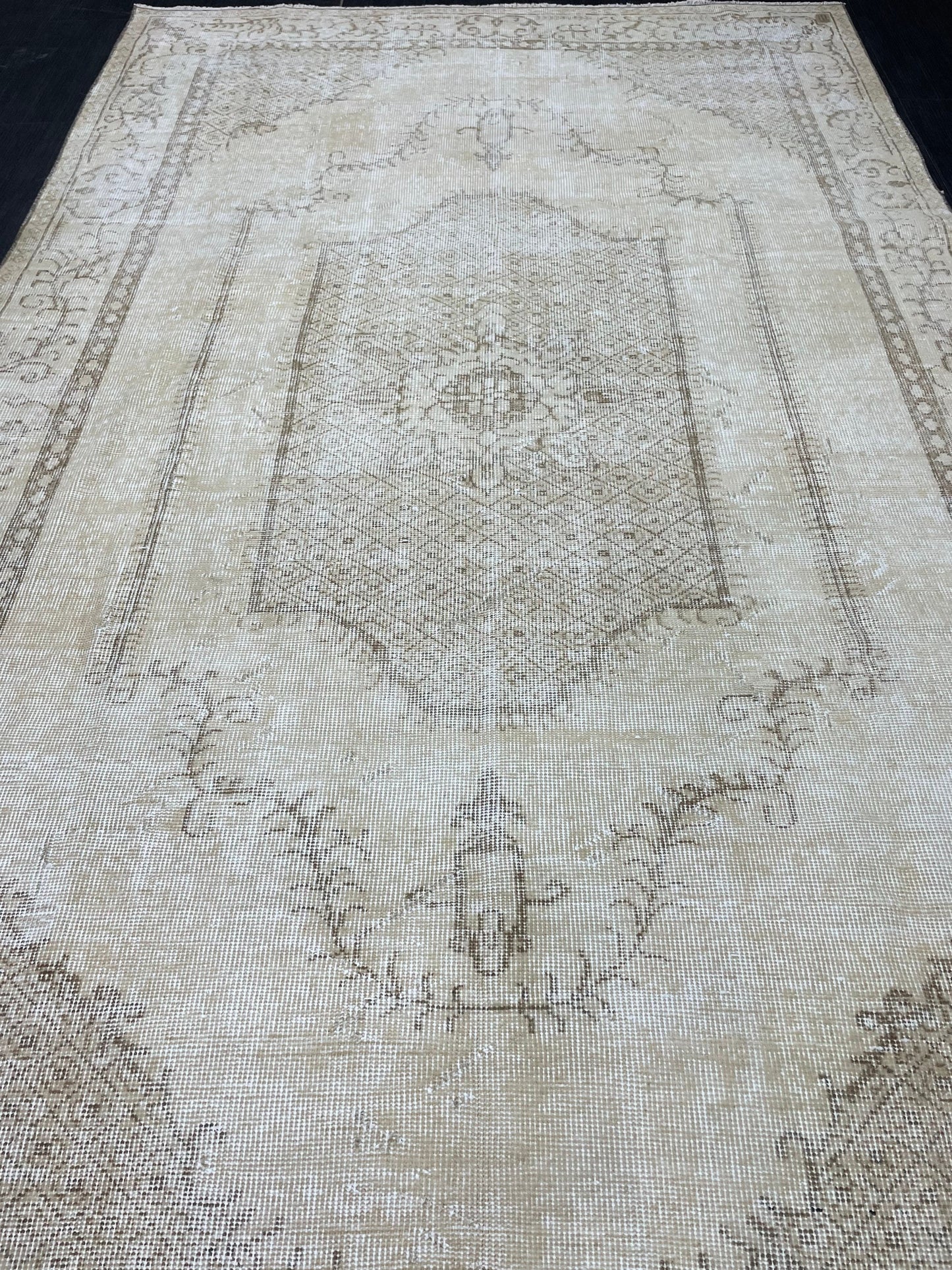 Neutral Vintage Rug Muted TURKISH 5.5 x 9.2 Rug Handmade Rug Distressed Rug Large Turkish Oushak Rug Wool Rug Hand Knotted Rug
