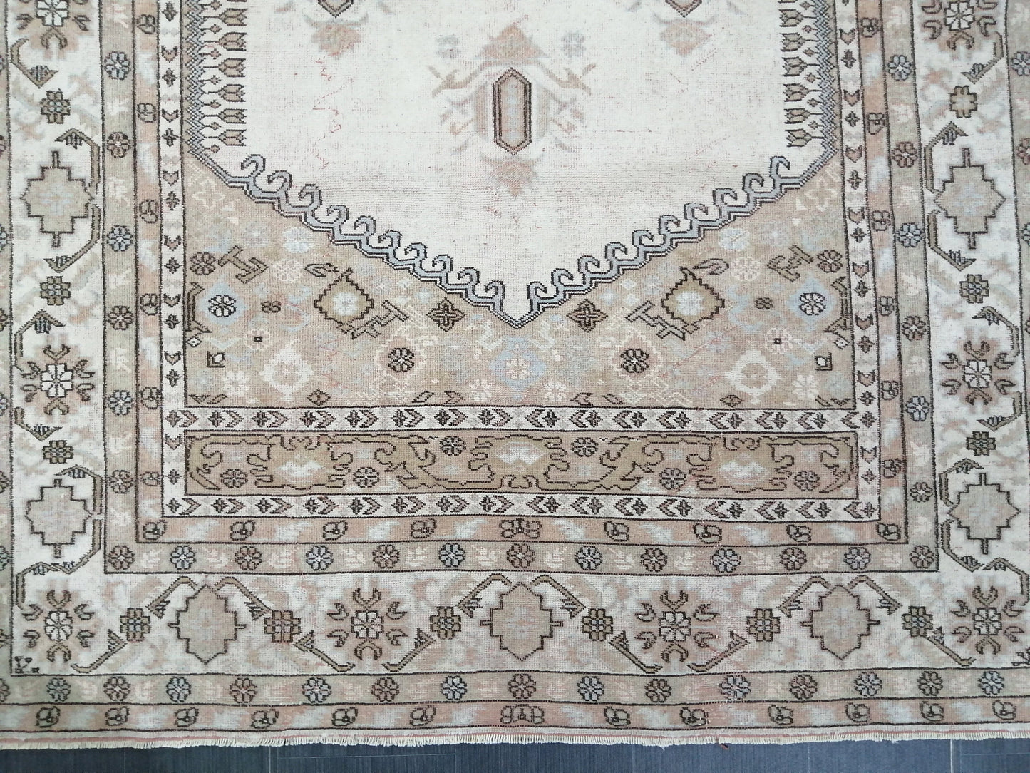 Neutral Rugs, 5.2 X 9 ft Vintage Rug Muted Oushak Rug, Rustic Rug, Turkish Rug, Farmhouse Rug, Wool rug