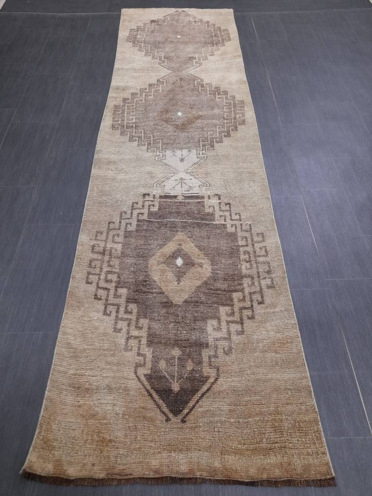 Neutral Vintage Runner Rug 2.7 x 10.3 Brown Vintage Runner Rug Turkish Hallway Runner Kitchen Runner Wool Runner Rug Oushak Runner No Dye
