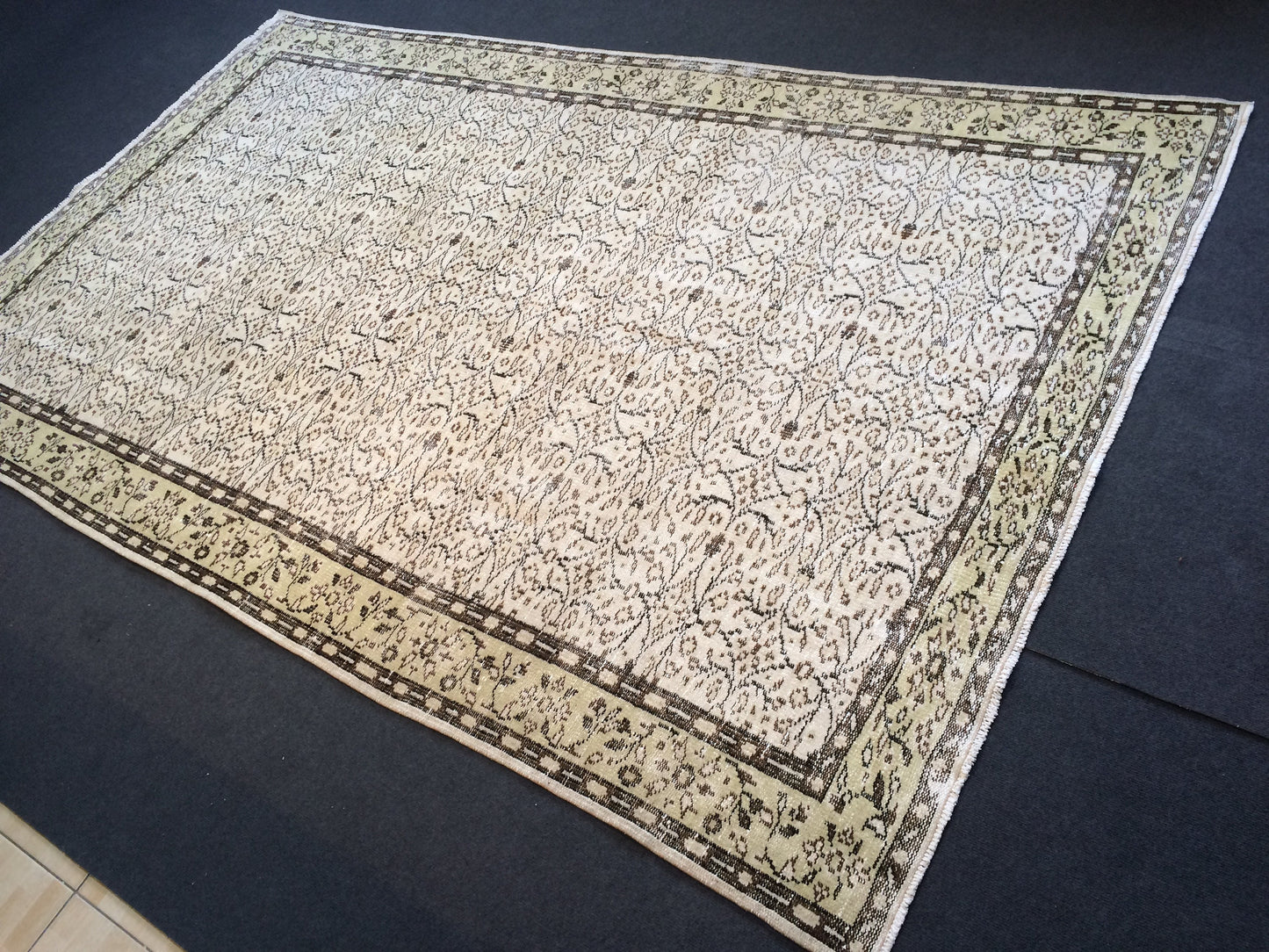 9.6 X 6 Green Flowers motifs Rug, Wool Oushak Rug, Oushak Rug, Turkish Oushak Rug 6 by 10 Muted Rug