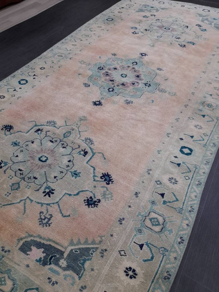 Hand Knotted Rug, Vintage Oriental RUG, Muted Vintage 5x10 Rug, Vintage Fine Rug Wool Oushak Rug, Vintage Persian Rug, Vintage Turkish Rug.