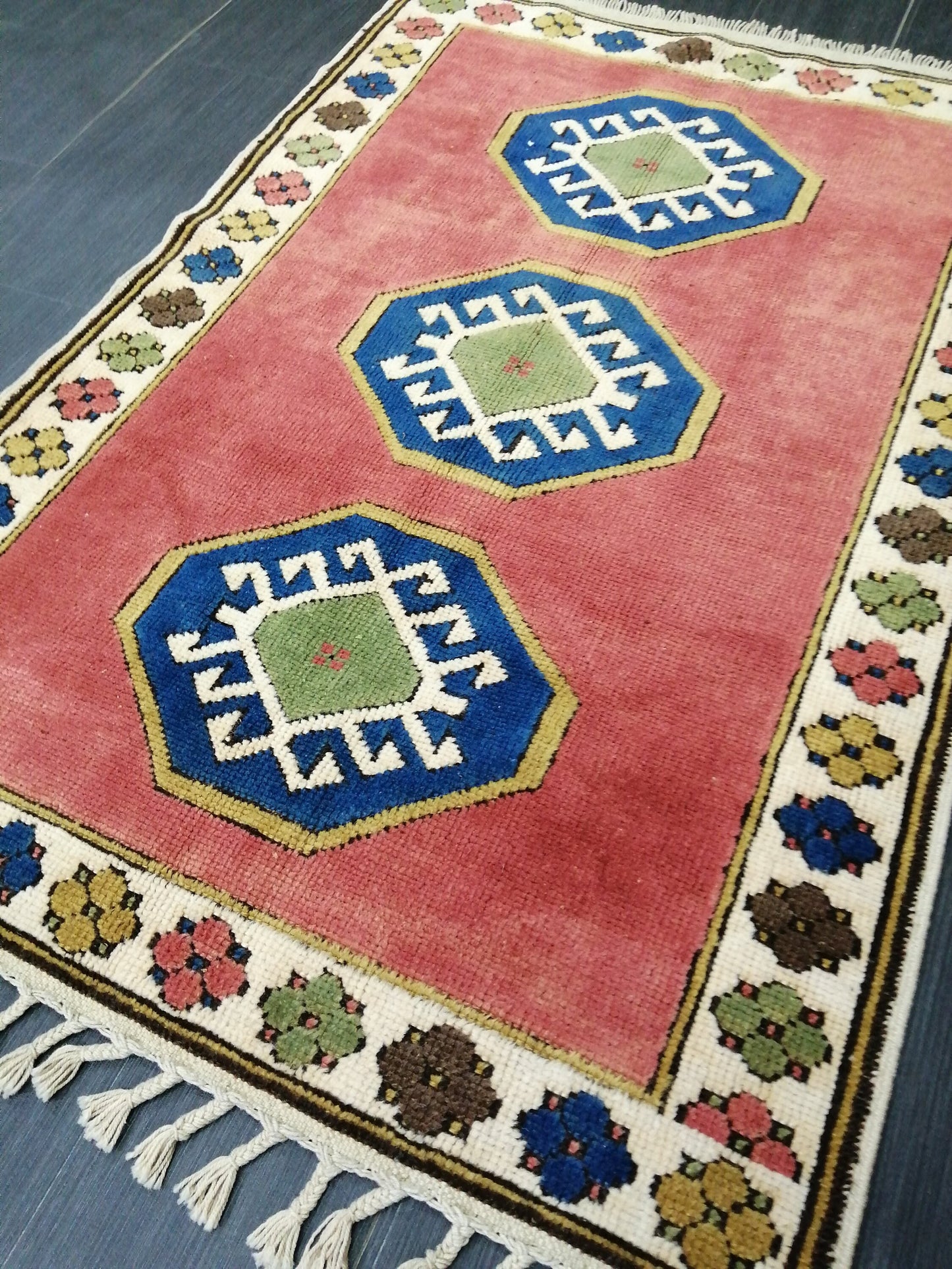Vintage Rug 3.3 x 4.8 TURKISH HAND MADE Rug Vintage Turkish Rugs Oushak Rug Turkish Oushak Rug, Vintage Oushak Rug, Wool Rug