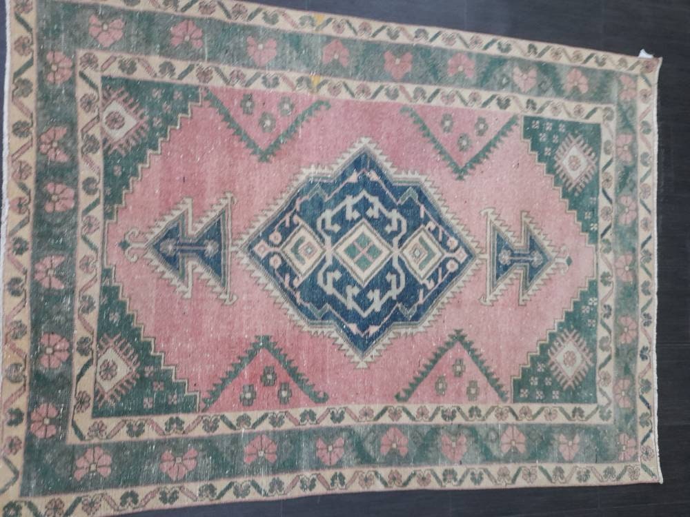 Vintage Oriental RUG Muted 4.6 x 6.4 Vintage TURKISH Rug Muted Vintage Persian Rug Vintage Wool Pink and Green Rug Muted Hand Made Rug