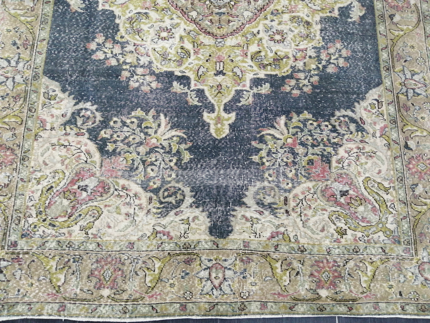Muted OUSHAK RUG 9.6 x 6.8 Vintage Rug Wool Oushak Rug Hand Made Rugs Vintage Turkish Rug
