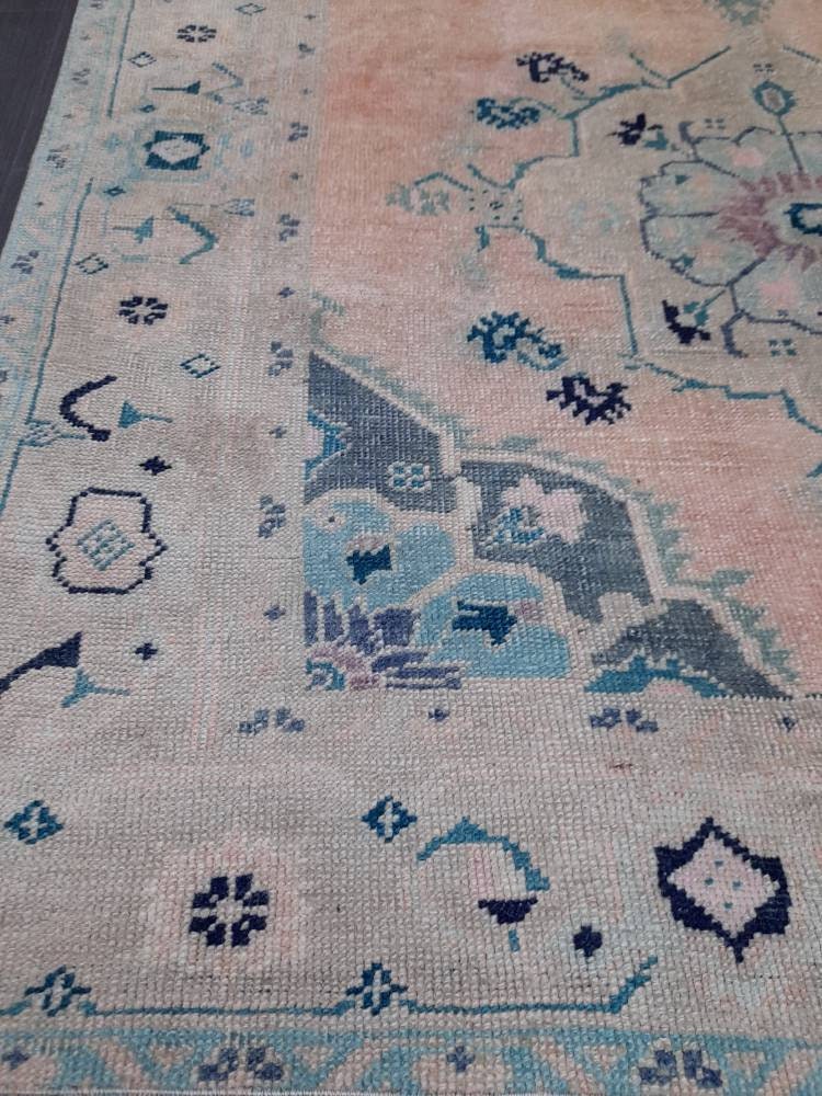 Hand Knotted Rug, Vintage Oriental RUG, Muted Vintage 5x10 Rug, Vintage Fine Rug Wool Oushak Rug, Vintage Persian Rug, Vintage Turkish Rug.