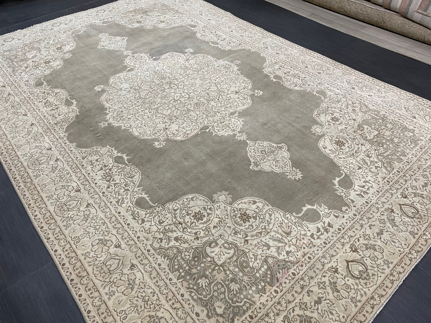 Turkish Rug Vintage 6.7 x 10 Oushak Rug Oriental Rug Gray Wool Rug Fine Knotted Farmhouse Rug, Vintage Rug, Hand Made Rug Persian Rug