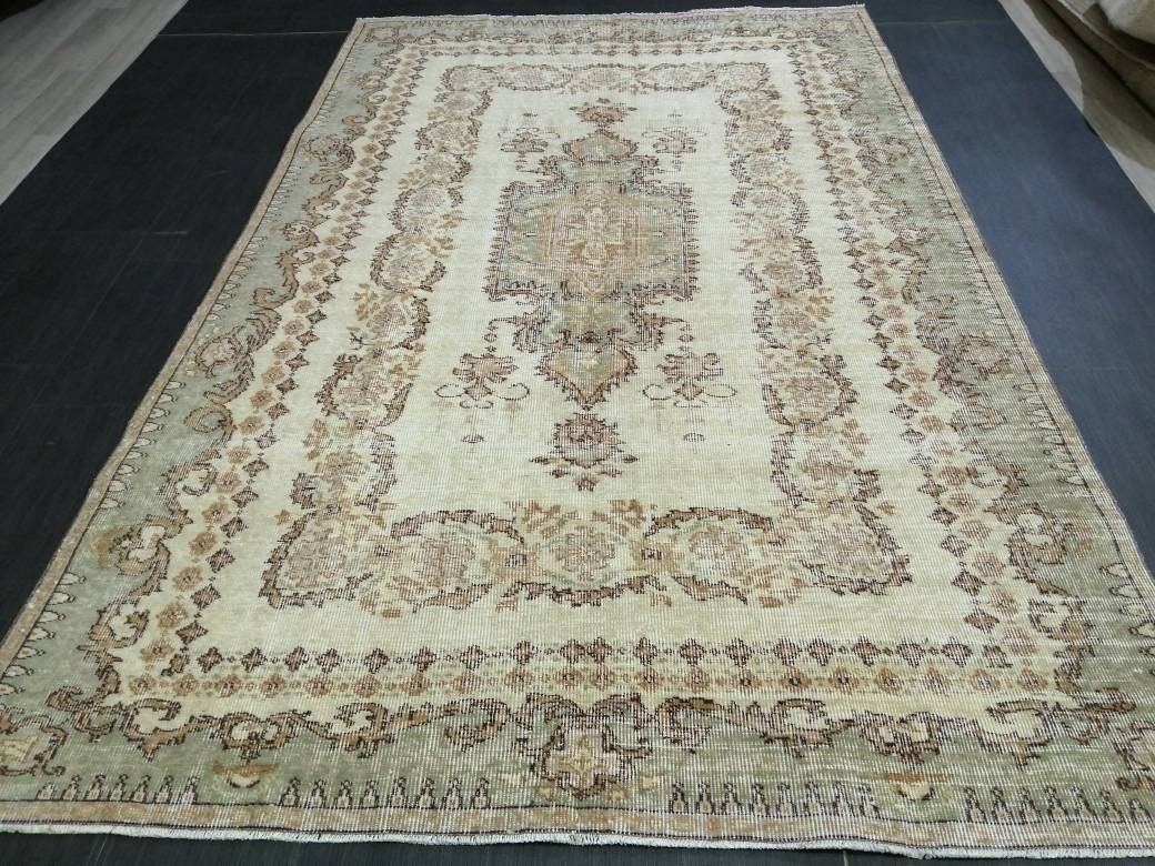 Vintage Persian Rug, Unique Motif Rug, 6x9 Persian Rug, Hand Knotted Rug, Eclectic Rug, Hand Made Rug, Living room Rug Oriental Vintage Rug