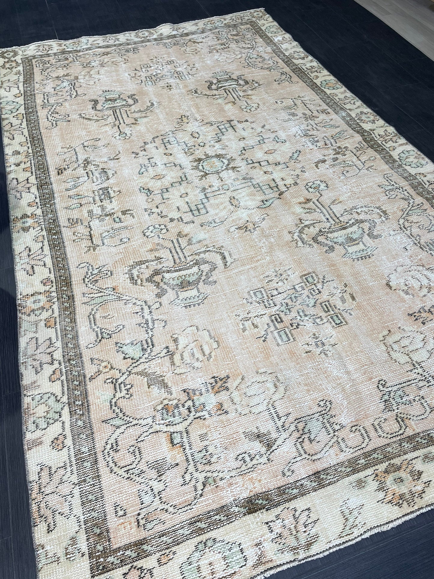 Turkish Rug, Distressed 6.6 x 9.4 Vintage Rug, Oushak Rug, Wool Oriental Rugs, Handmade Rug, Persian Rug, Vintage Turkish Rug, Farmhouse Rug