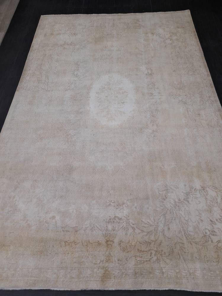 Neutral Rug Hand Knotted Rug Neutral Vintage Rug 6.6 x 10.3 Muted Oushak Rug Ivory Rustic Rug Beige Turkish Rug, Farmhouse Rug, Wool rug