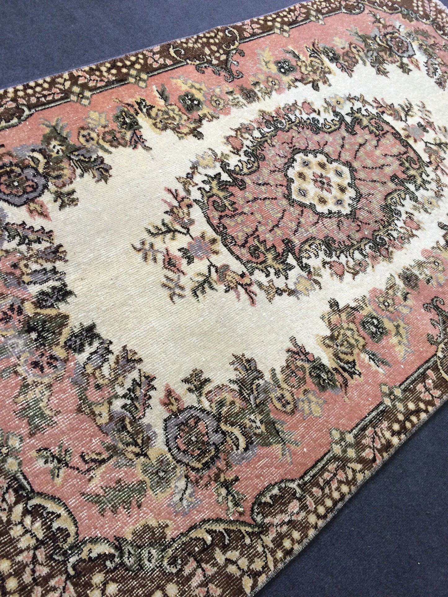 Vintage Pink Rug,4x7 Turkish Rugs Bohemian Rug, Wool Oushak Rug, Pink Oushak Rug,Hand woven Rug,Weaving Rug