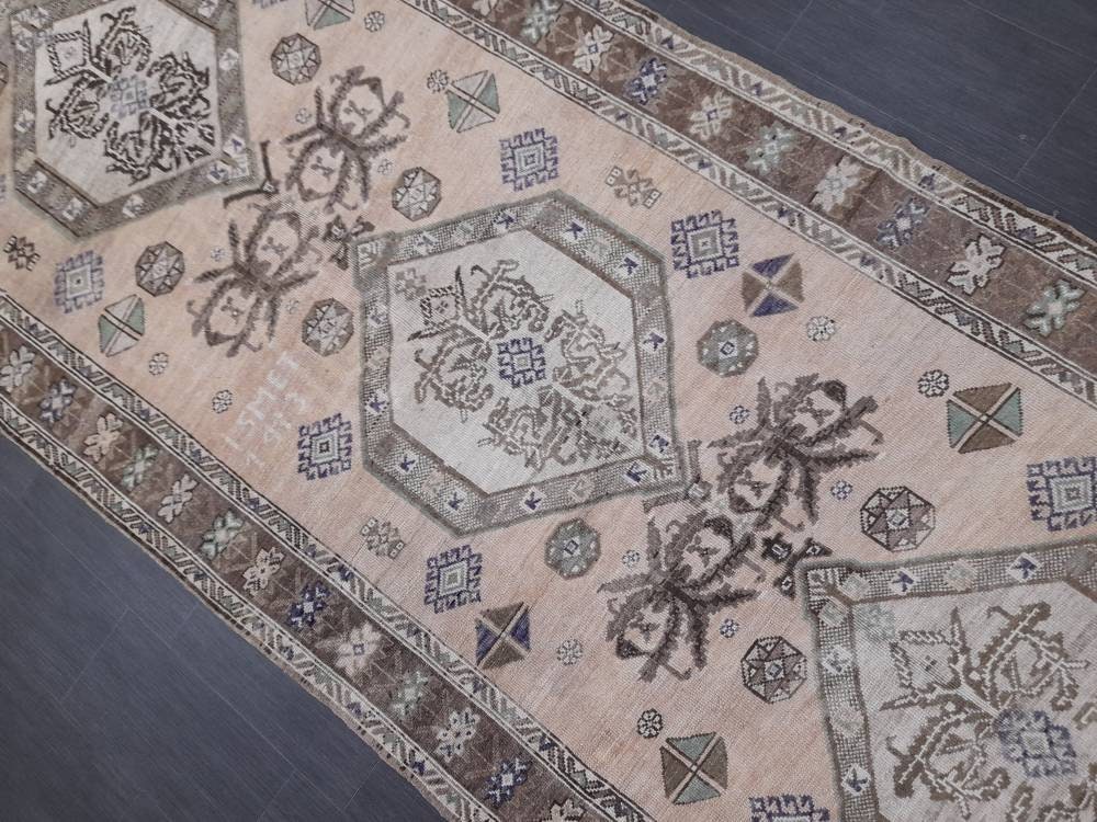 Vintage Persian Rug Unique Motif Rug 5 x 13.3 Persian Rug Vintage Hand Knotted Rug Eclectic Rug Hand Made Rug Living room Rug Turkish rug