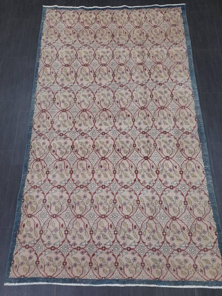 Hand Made Vintage Rug, Rustic Rug 5 x 8.7 Vintage Turkish Rug, Farmhouse Rug, Vintage Oriental Rug, Wool Hand Knotted rug Oushak rug