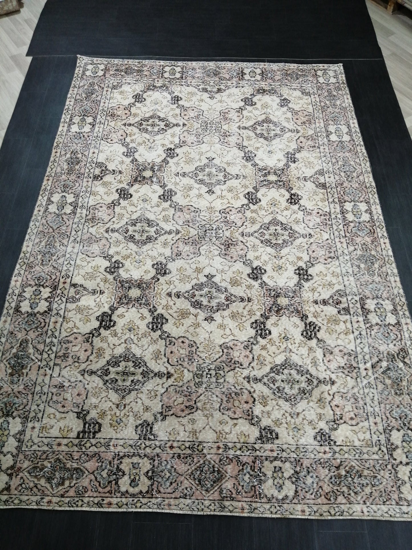 7 x 10.4 Vintage Rug TURKISH HAND MADE Rug Vintage Turkish Rug Oushak Rug Traditional Rug, Turkish Rug, Vintage Oushak Rug, Wool Rug 7x10