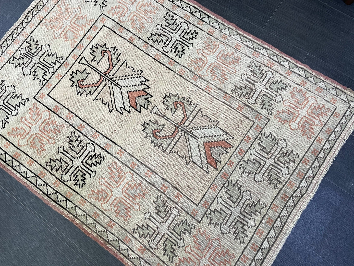 Vintage Rug, Oushak Rug, Wool Handmade 3.5 x 4.9 Rug, Persian Rug, Turkish Rug, Hand Knotted Wool Rug