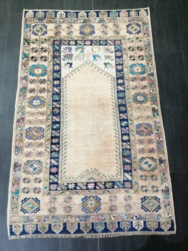 Muted Turkish Vintage Hand Made Rug, 3.7 x 6 Oushak Rug, Rustic Rug, Muted Rug, Vintage Turkish Rug, Farmhouse Rug, Vintage Rug, Wool rug